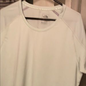 Women’s north face shirt athletic
